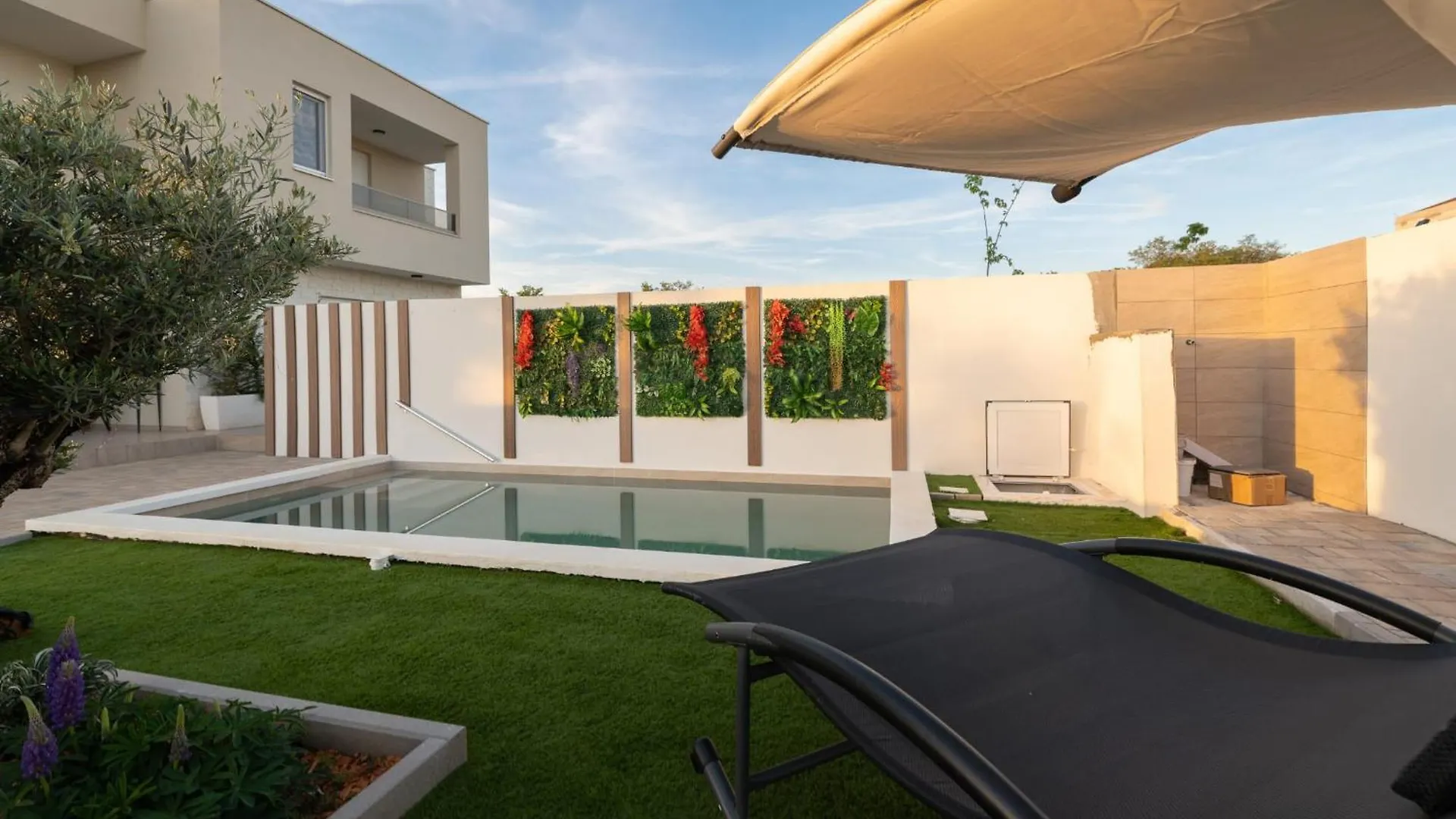 Villa La Perla, Zadar