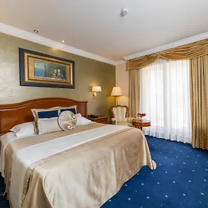 4* Szálloda Niko