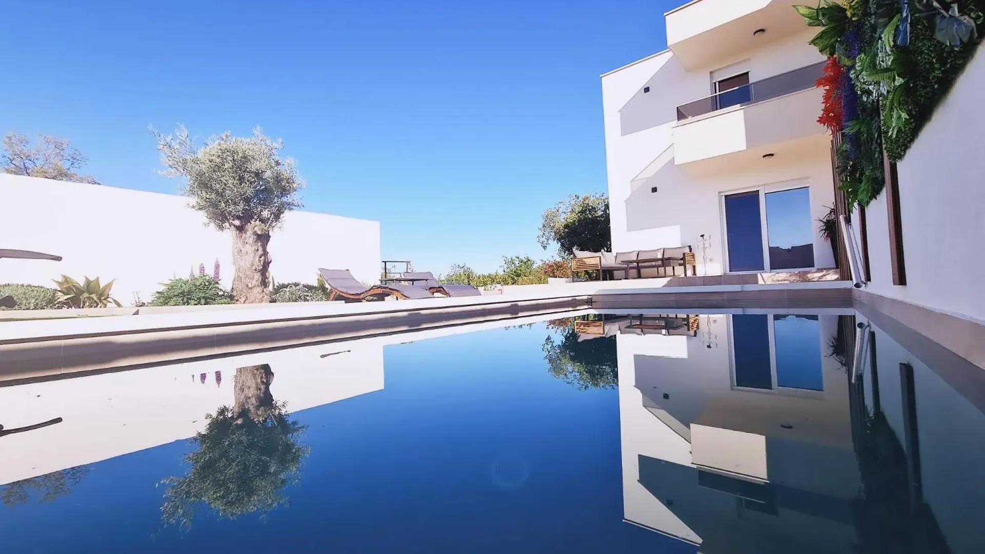 Villa La Perla, 扎达尔
